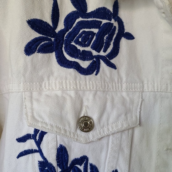 MANGO denim embroidered jacket - Picture 2 of 13
